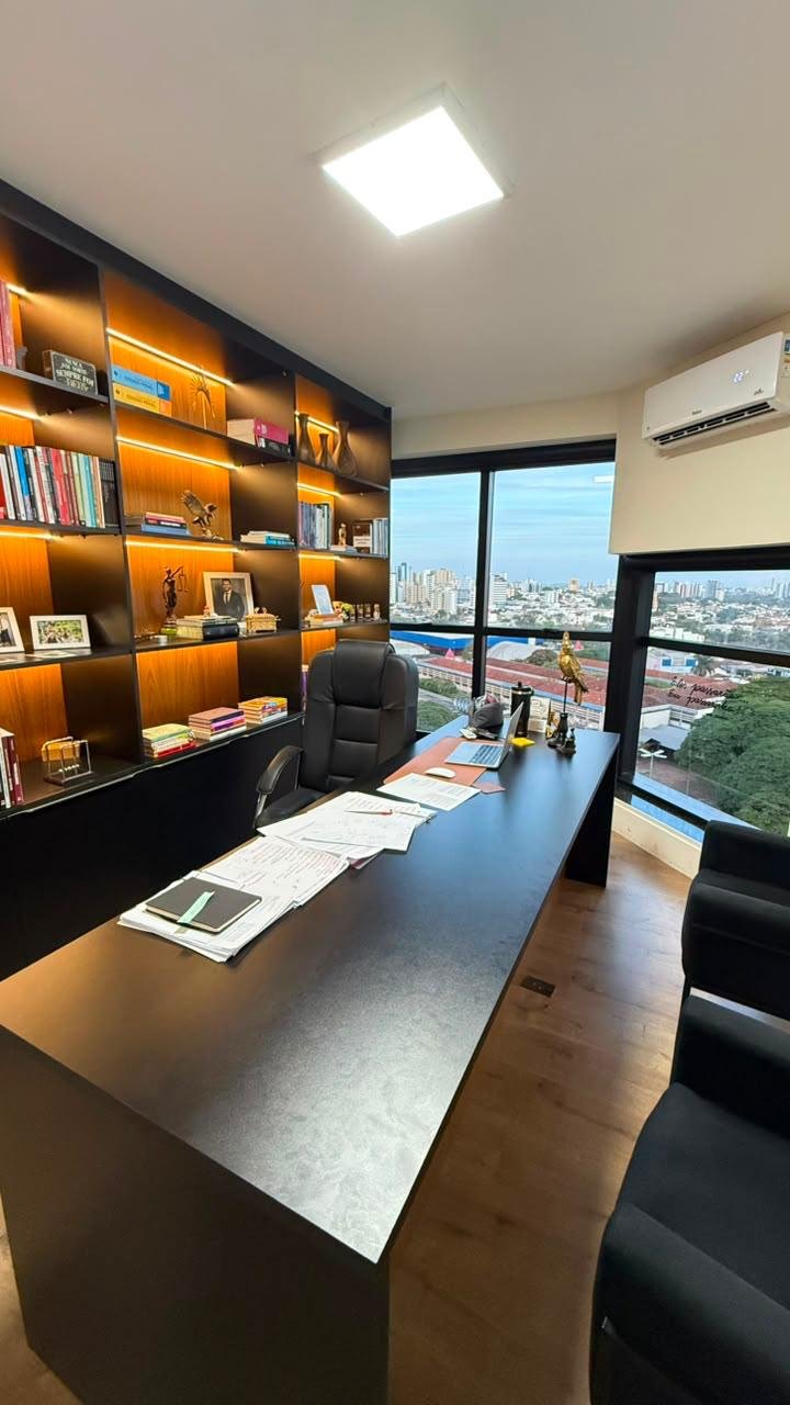Sala de atendimento do escritório Coimbra Advogados Associados